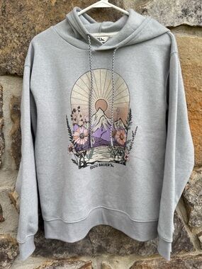 Eddie Bauer Light Gray Hoodie with Mountain Sunrise Graphic M Like New